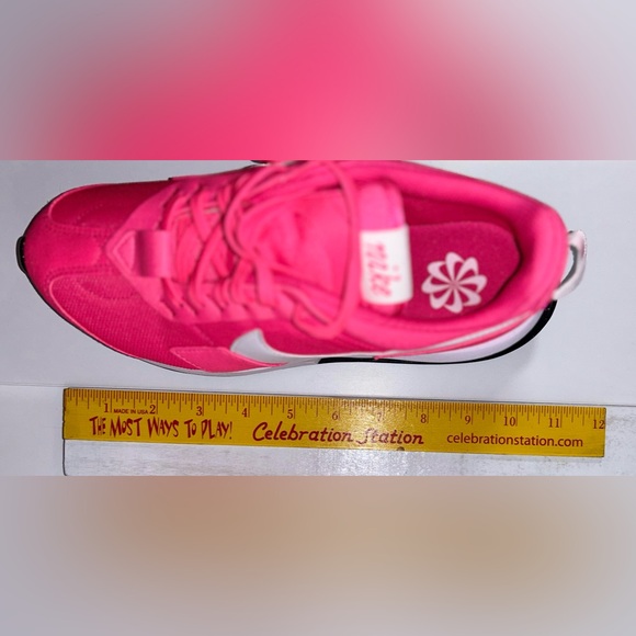 NWT NIKE Air Max Pre-Day Hyper Metallic PINK Running Shoe GIRL Sz.7 / Women 8.5 - Picture 8 of 10